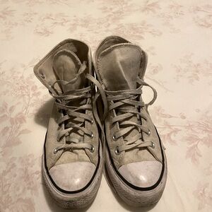 Size 7.5 converse platform high tops